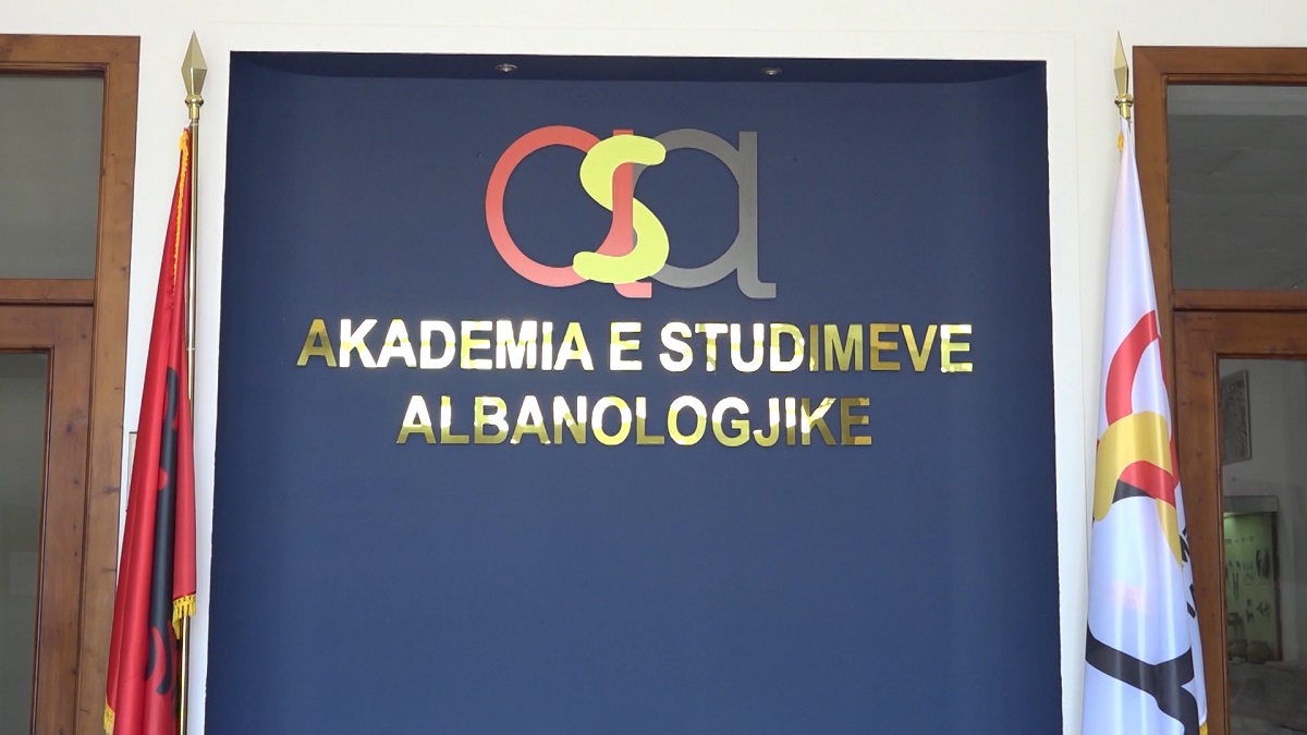 mbyllja-e-akademise-albanologjike-e-paligjshme