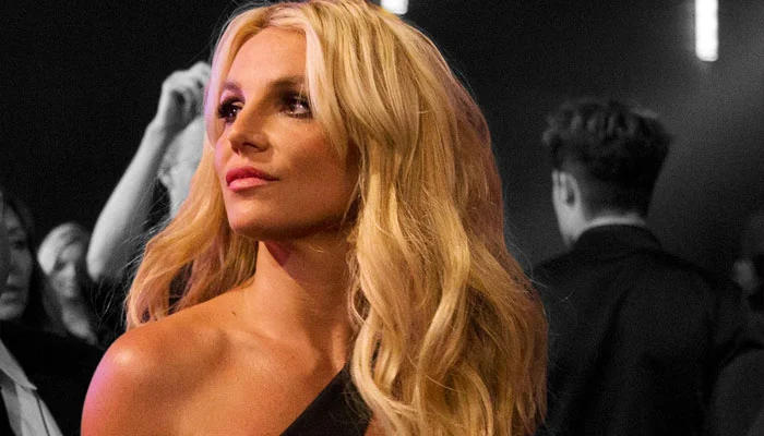 Britney Spears takohet me ish-të fejuarin në Las Vegas