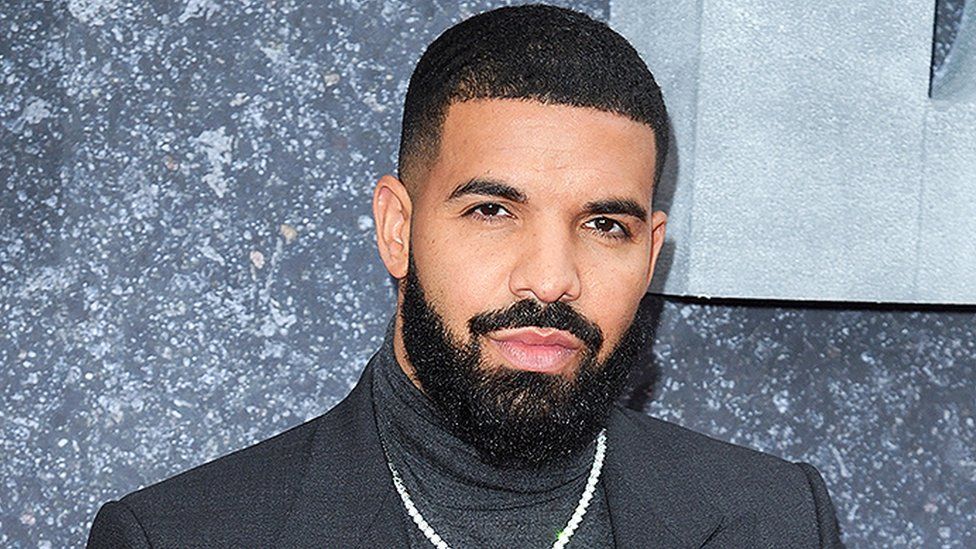 Përmbytet shtëpia e Drake në Toronto