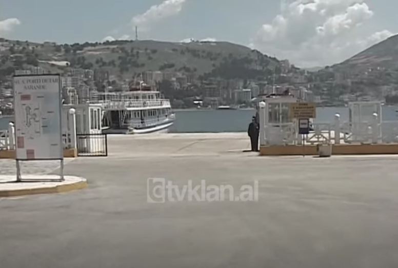 Skandal në portin e Sarandës, anija turistike nuk lejohet të ankorohet në port &#8211; (22 Maj 2008)