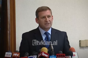 Këshilli Kombëtar i PDK-së largon nga qeveria 2 zv/ministra përfaqësues të saj &#8211; (2 Maj 2008)