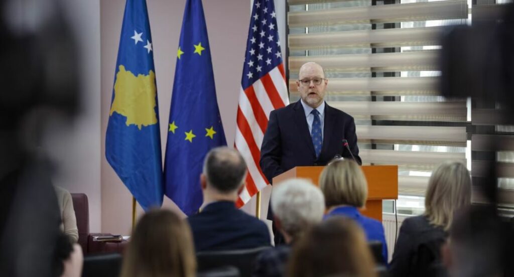 Hovenier: Integrimi evropian dhe euroatlantik i Kosovës, urgjencë e qartë