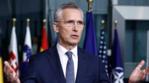 Stoltenberg: NATO në bisedime për shumë armë bërthamore