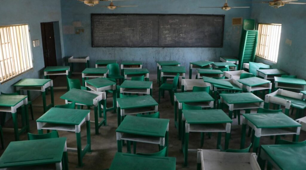 Mbi 200 nxënës rrëmbehen nga një shkollë në Nigeri