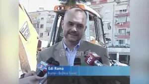 Edi Rama ndjek punimet në rikonstruktimin e zonës së Xhamllikut-(21 Korrik 2008)