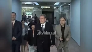 Sali Berisha viziton ekspozitën kushtuar Lidhjes Shqiptare të Prizrenit-(13 Qershor 2008)