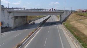 Hapet gara për zgjerimin e autostradës Tiranë-Durrës