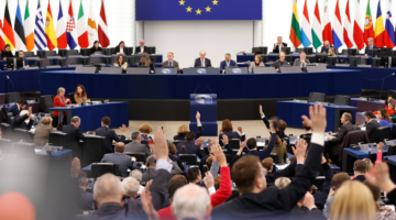 20-vjetori i anëtarësimit, Hungaria nuk feston! Kritika të ashpra ndaj BE