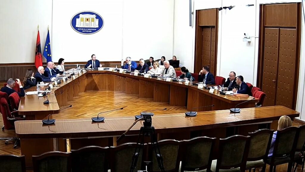Komisioni për “TIMS” debaton për marrjen e Berishës si dëshmitar