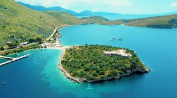 “Le Figaro”: Ja cilat janë plazhet më të bukura shqiptare