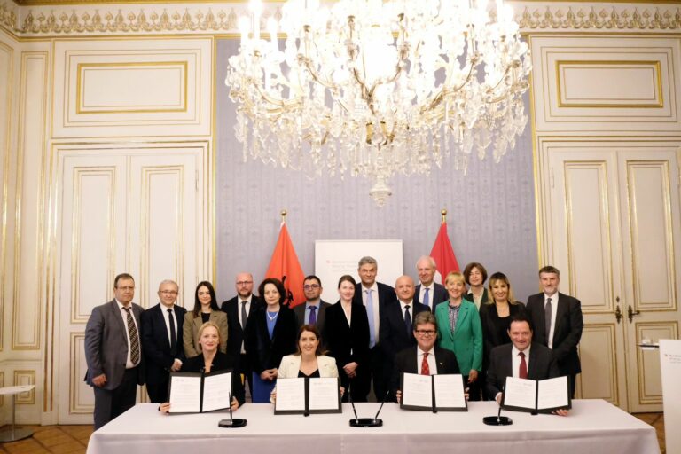 Firmoset në Vjenë marrëveshja për transformimin e Universitetit Bujqësor të Tiranës