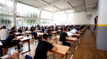 “Të reformohet Matura Shtetërore”, eksperti Çifligu: Gjimnazi të mbyllet me provime më vete, testi i informatizuar për të hyrë në universitet