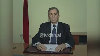 Ministri Fatos Beja uron mësuesit dhe nxënësit për vitin e ri shkollor-(15 Shtator 2008)