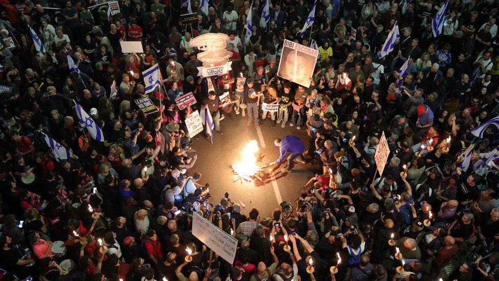 Protestë në Tel Aviv, izraelitët kërkojnë marrëveshje pengjesh me Gazën