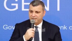 Sejko: 70% e shqiptarëve kanë llogari bankare