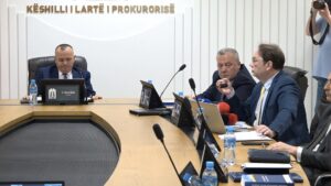 Shtyhet mbledhja e KLP, anëtarët do përgatisin relacionin për Alfred Ballën