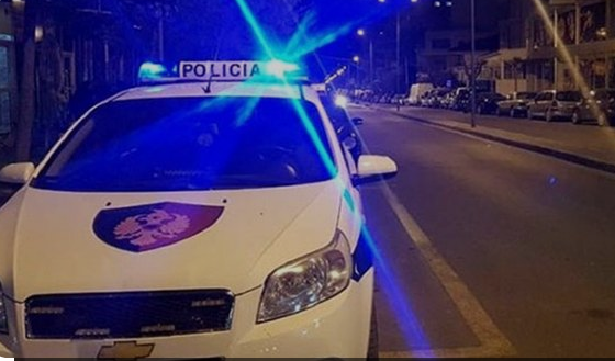 Pas sherrit për motive të dobëta plagos me thikë 20-vjeçarin, shoqërohet në polici i mituri