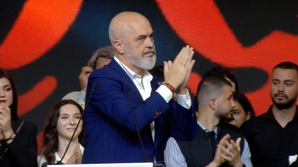 Edi Rama: 421 mijë shqiptarë do të përfitojnë nga marrëveshja me Italinë për pensionet