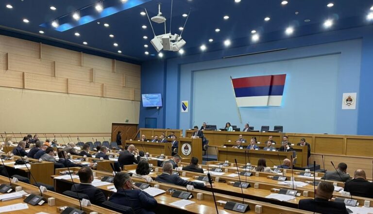 Ligji për “agjentë të huaj” para Kuvendit të Republikës Sërpska më 22 maj