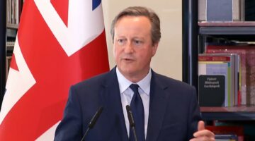 Migracioni i paligjshëm drejt Britanisë/ Cameron: Partneritet i mrekullueshëm me Shqipërinë, shembull për të tjerët