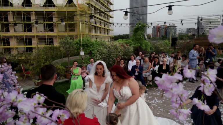 “Protestë dashurie”, lezbiket shqiptare martohen jozyrtarisht