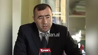 Zyrtarët parkojnë makinat keq, kaos në rrugët e Tiranës-(24 Tetor 2008)