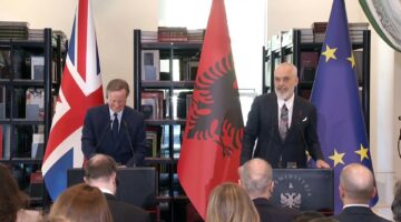 Rama me Cameron: Britania shprehu interes të përfshihet në projektin e hekurudhës Durrës-Prishtinë