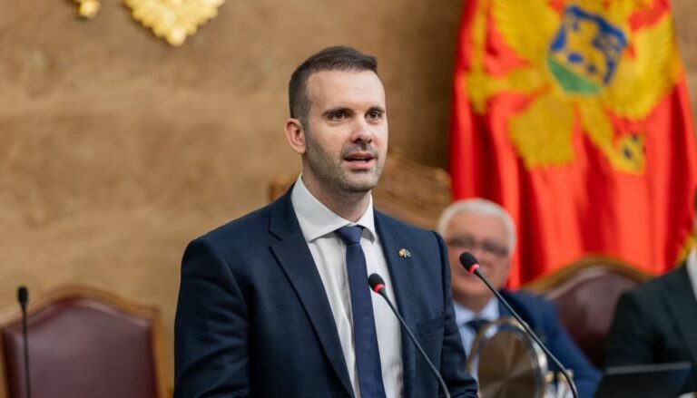 Qeveria e Malit të Zi do të votojë pro Rezolutës për Srebrenicën në OKB