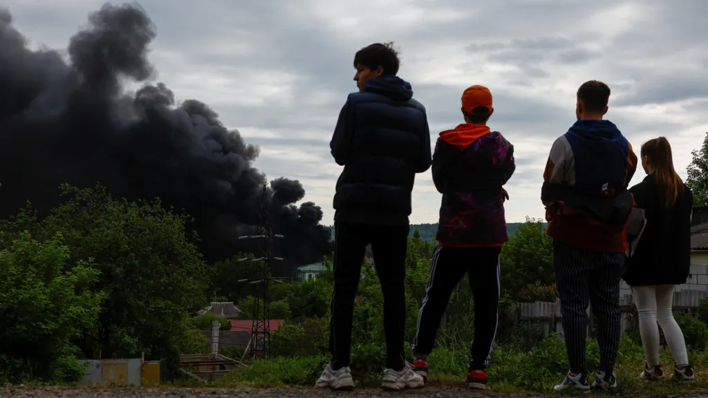 Zelensky: Rusia mund të intensifikojë sulmet në Ukrainë