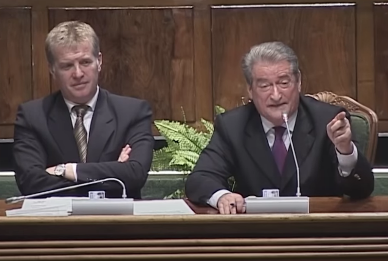 Kuvendi/ Debate dhe akuza pozitë-opozitë për çështjen Fazlliç &#8211; (13 Tetor 2008)