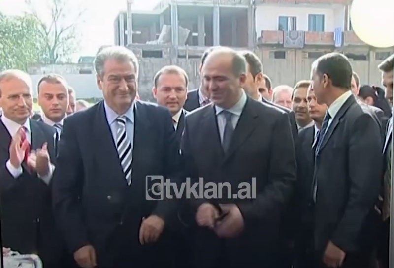 Kryeministri Berisha inauguron kolegjin “Turgut Ozal” &#8211; (28 Tetor 2008)