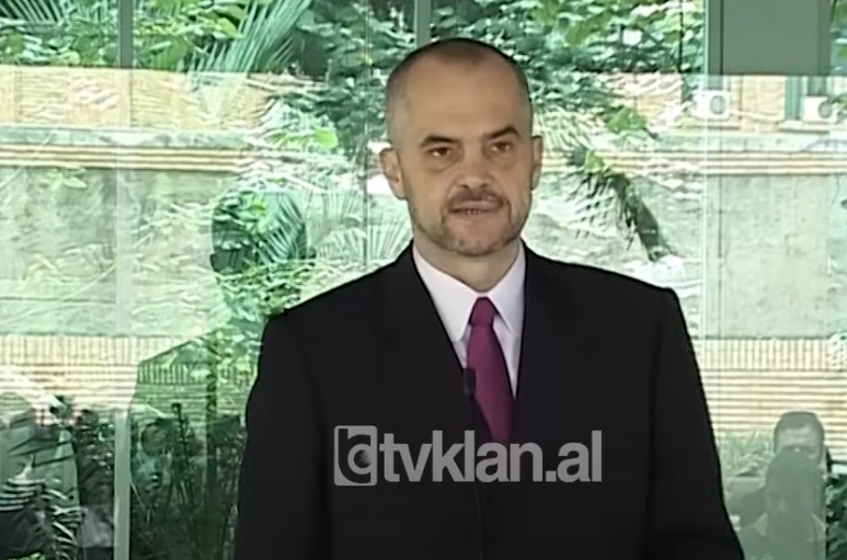 Edi Rama kërkon dorëheqjen e Berishës dhe del kundër propozimit për Porto Romanon &#8211; (17 Tetor 2008)