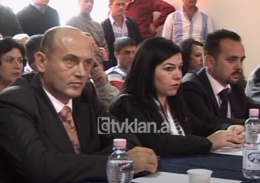 Fatmir Mediu mbledh asamblenë e PR në Vlorë, diskutimet mbi kodin zgjedhor &#8211; (19 Tetor 2008)