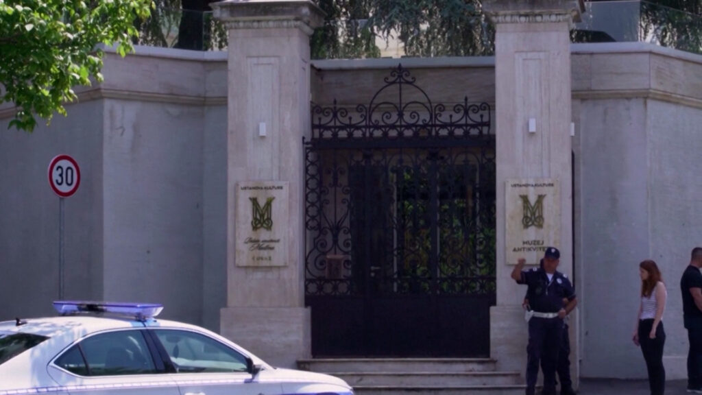 Sulmohet Ambasada e Izraelit në Serbi