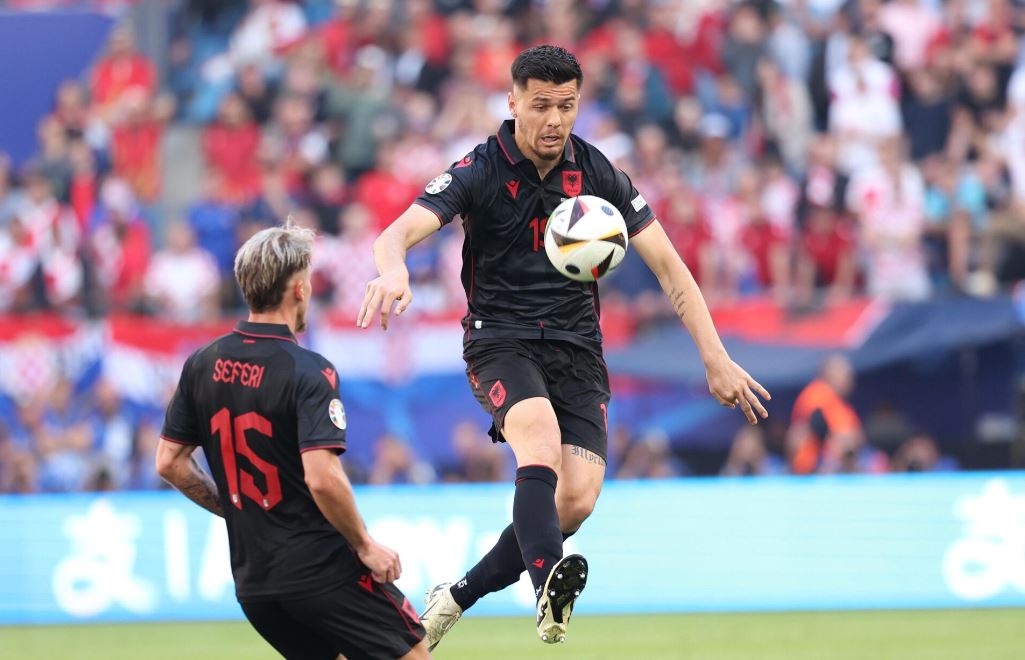 Euro 2024| Shqipëria humbet Mirlind Dakun për 2 ndeshje, pezullohet nga Komisioni i Etikës &#038; Disiplinës në UEFA