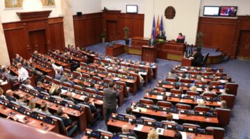 Kuvendi maqedonas voton qeverinë e Mickoskit