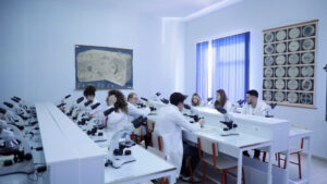 Laboratorë të teknologjisë së lartë te Mjekësia