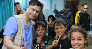 “Është shndërruar në një ferr”, kirurgu tregon përvojën e tij në Gaza