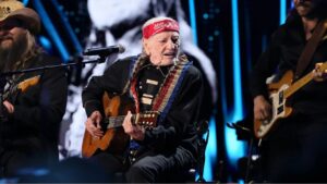 Willie Nelson anulon koncertet për shkak të problemeve shëndetësore