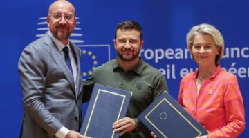 Zelensky nënshkruan tri pakte të sigurisë gjatë samitit të BE-së