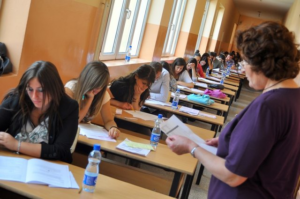 25 mijë maturantë i nënshtrohen provimit të Gjuhës Shqipe dhe Letërsisë