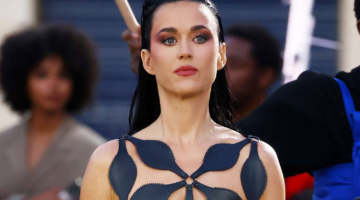 Veshja e Katy Perry në Javën e Modës në Paris do të diskutohet gjatë