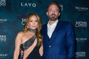 Në mes të thashethemeve për divorc, Jennifer Lopez uron Ben Affleck