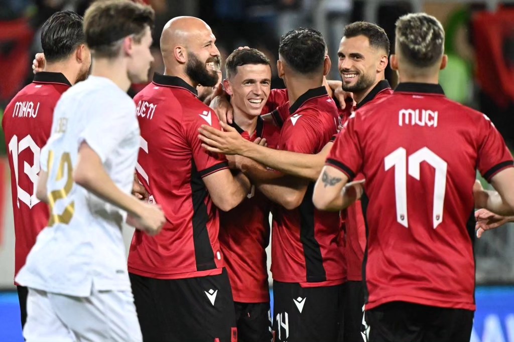 Shqipëria bind para Europianit, kuqezinjtë fitojnë 3-0 ndaj Lihtenshtejnit