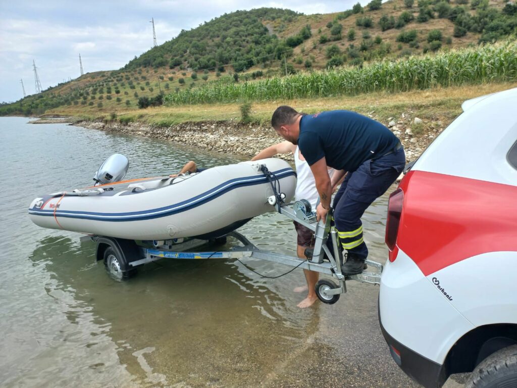 Gramsh: 30-vjeçari mbytet në liqenin e Banjës