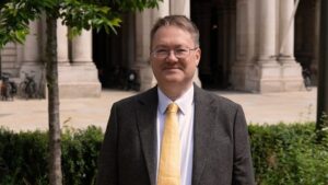 Nick Abbott, emërohet ambasadori i ri i Britanisë në Shqipëri