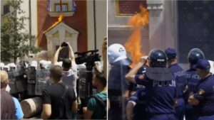 Molotovë e fishekzjarre në drejtim të Bashkisë së Tiranës, digjen edhe gomat