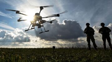 Rusia pretendon se ka rrëzuar mbi 100 dronë të Ukrainës