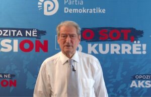 Opozita protestë të enjten/ Berisha thirrje qytetarëve: Në orën 11:00 të grumbullohemi para parlamentit