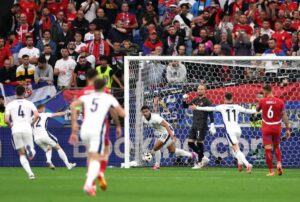Euro 2024 | Serbi fiton terren, Anglia kryeson 0-1 (Ndeshja minutë pas minute)